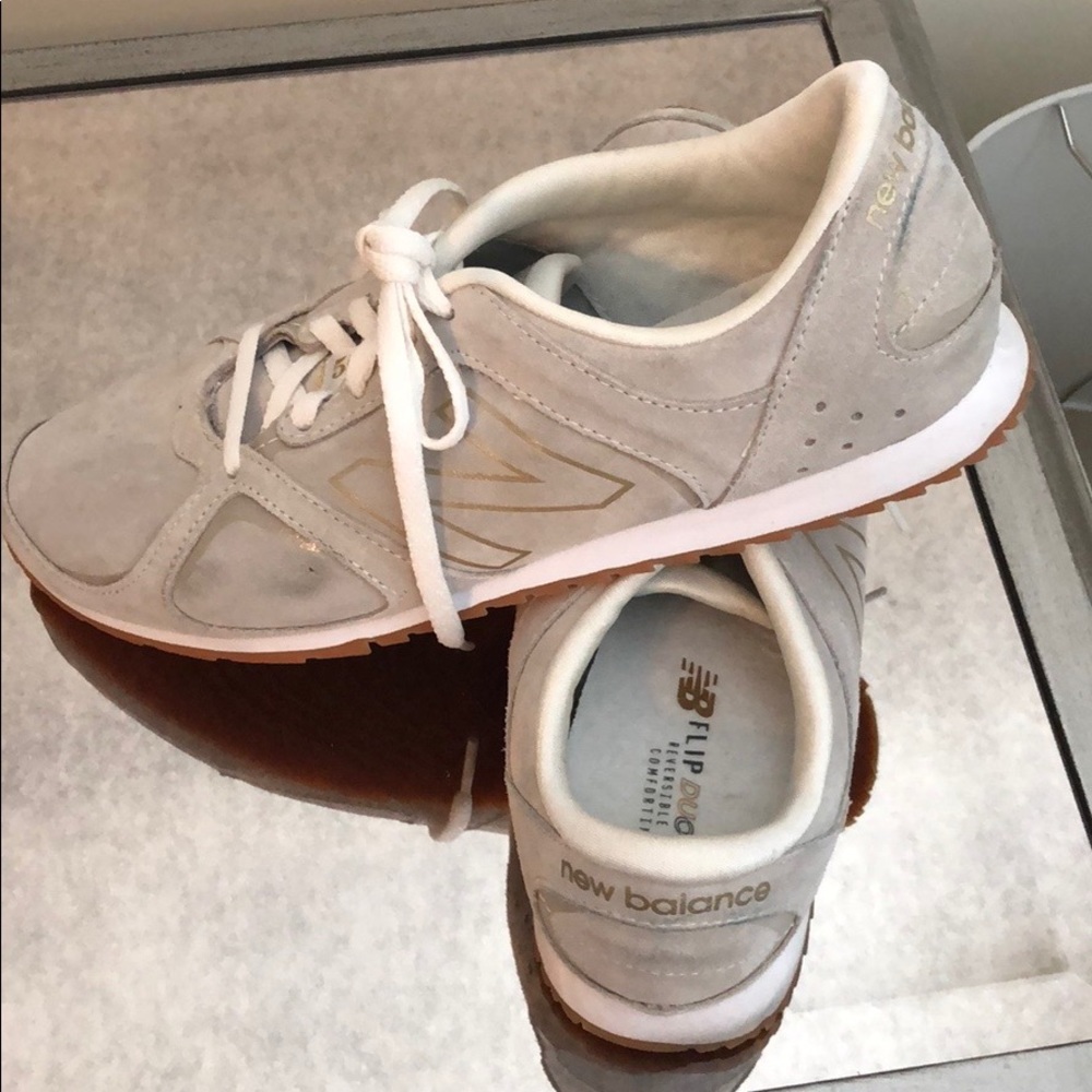 Suede (New Balance) Athletic Shoe